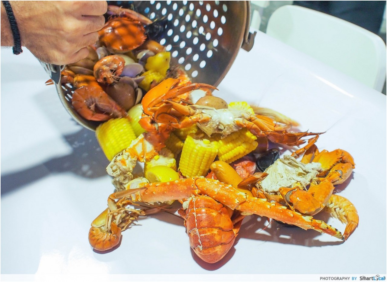 Crab In Da Bag Gets Everyone Together For Some Messy Fun TheSmartLocal