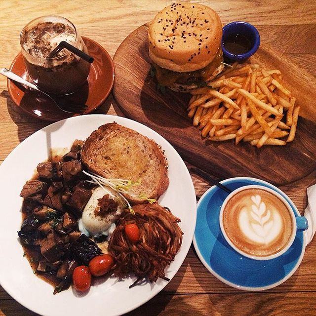 20 Cafes With 1-For-1 Deals That Show Cafes Can Actually Be Very