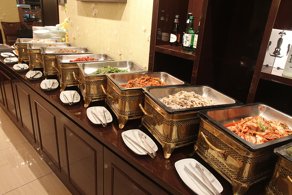 Cheap Korean Food In Singapore - BBQ Buffet Regent Hotel