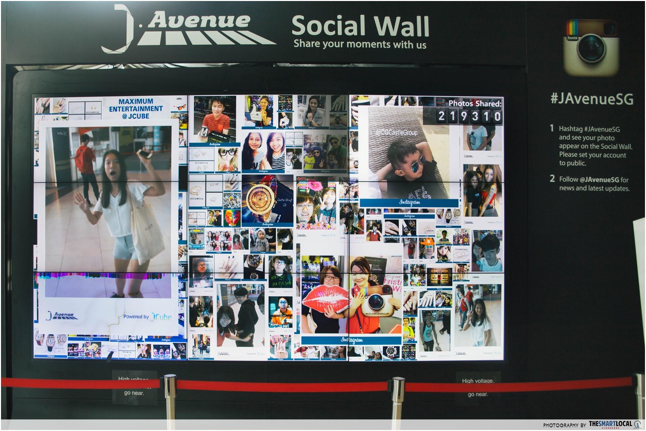 J Cube Social Wall