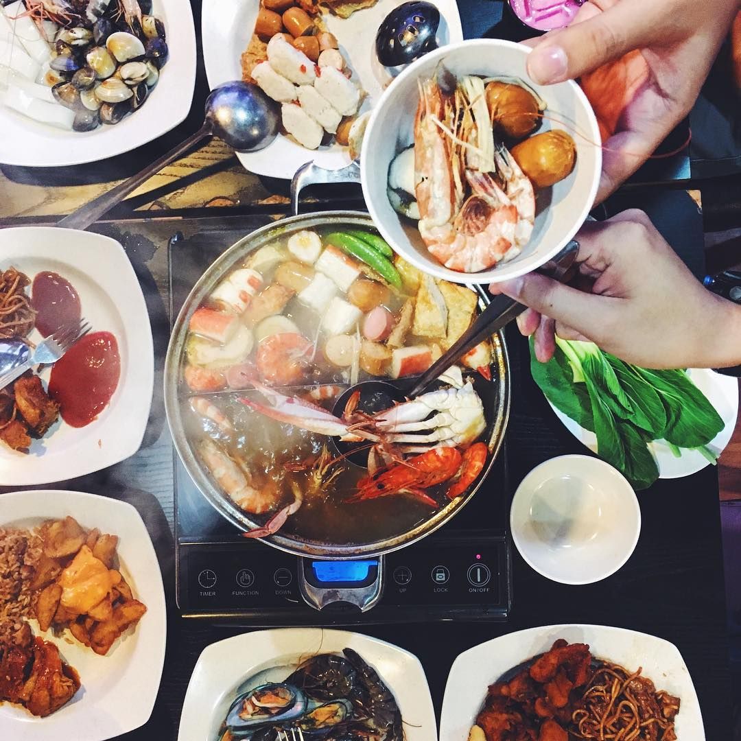 Flaming Steamboat Buffet