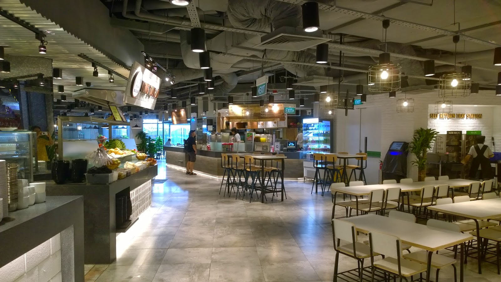 NTUC Foodfare interior