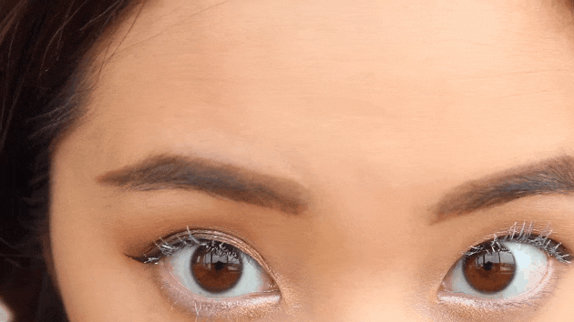 Powder on lashes Eye Makeup Tips Acuvue