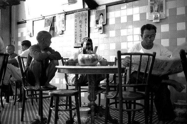 107e1a_coffee-shop-old-1963-spittoon.jpg