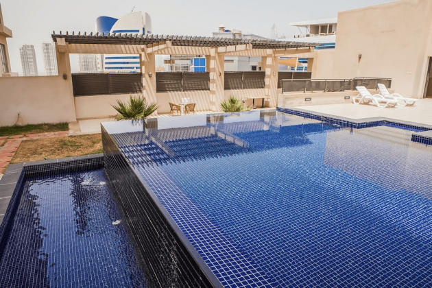 Airbnb Flat, Swimming Pool, Central Dubai