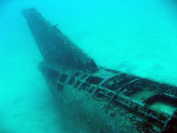 underwater f4 fighter jet wreck subic bay diving