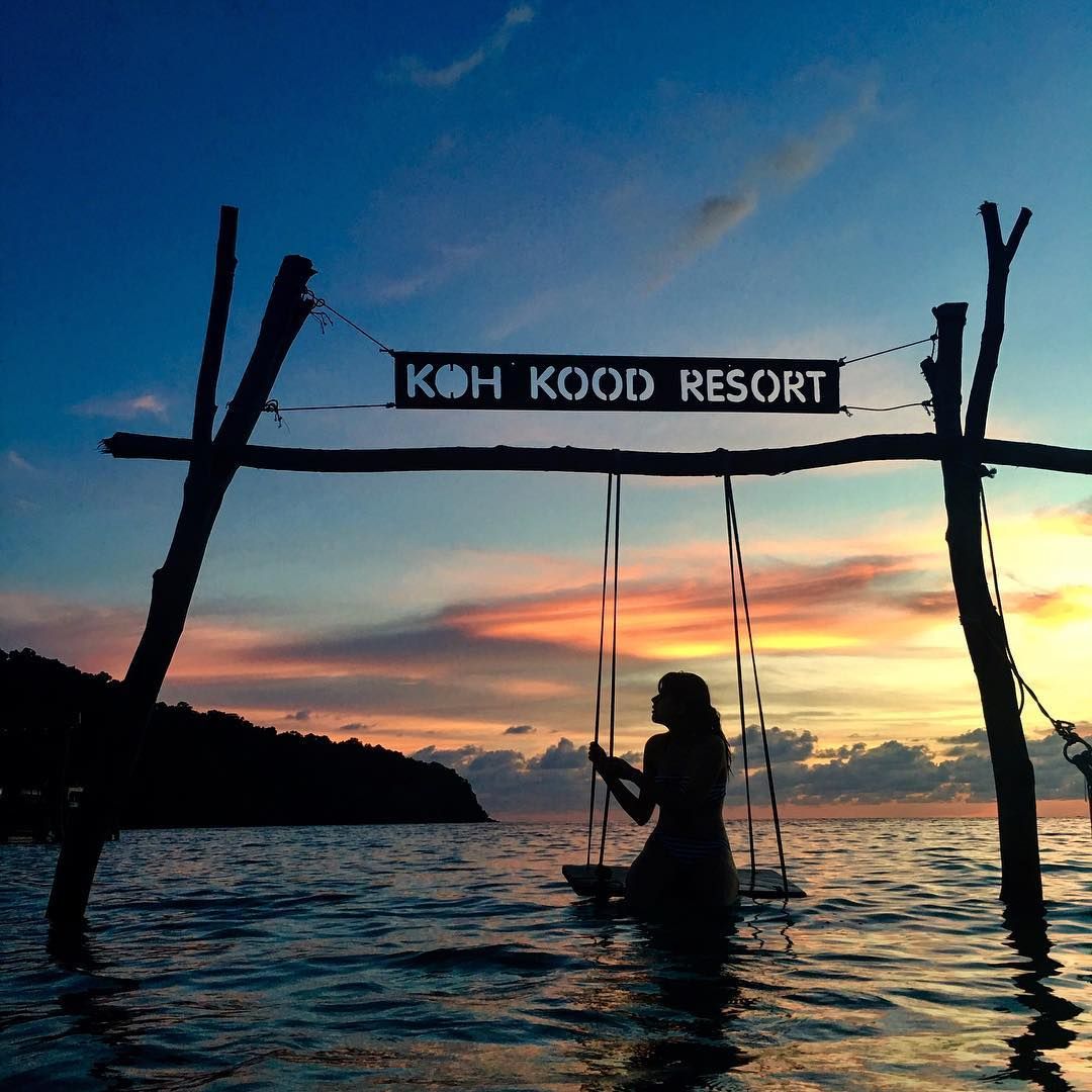 Koh Kood Resort Beach Swing
