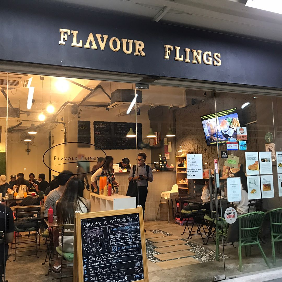 Halal Restaurant - Flavour Flings Exterior