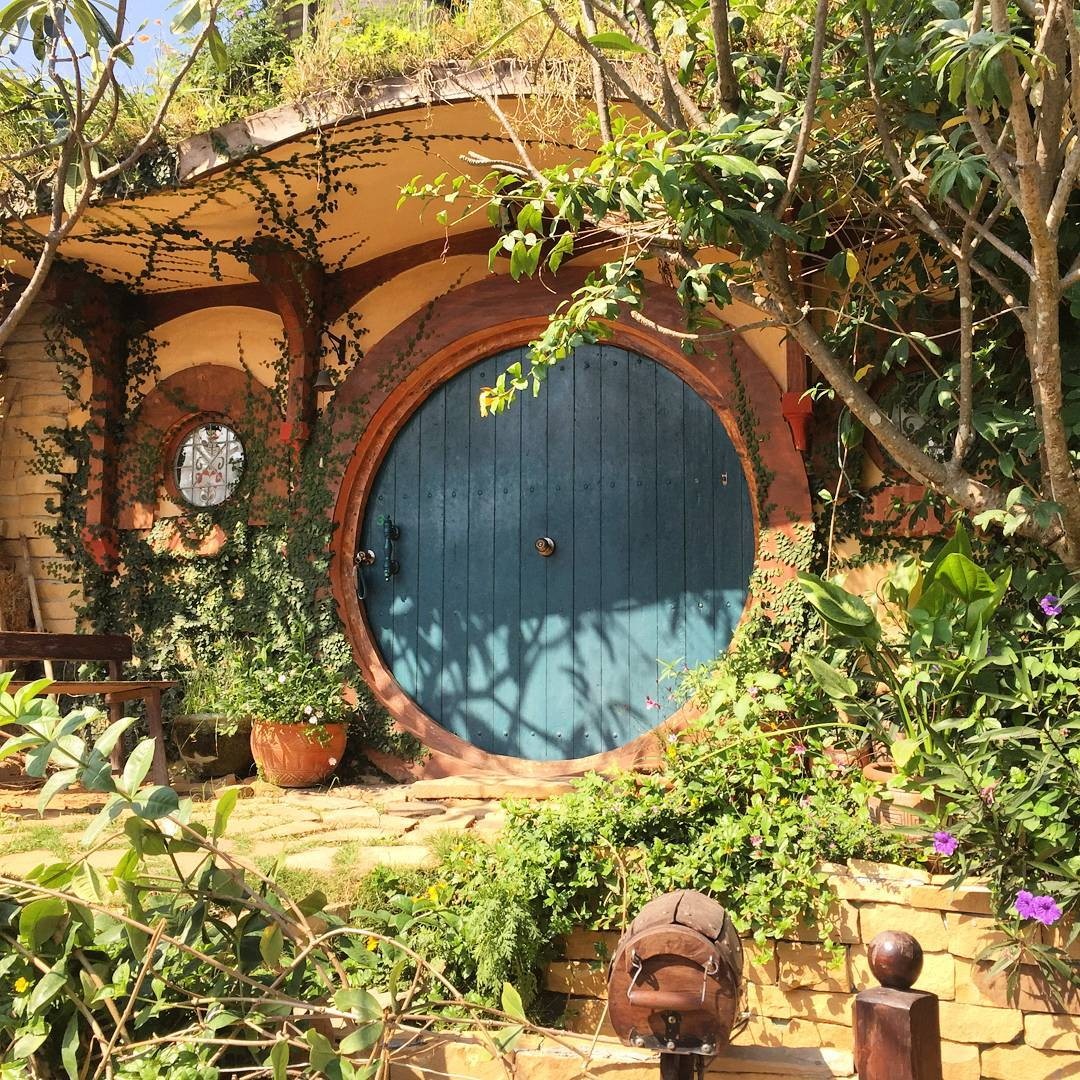 hobbit house thailand