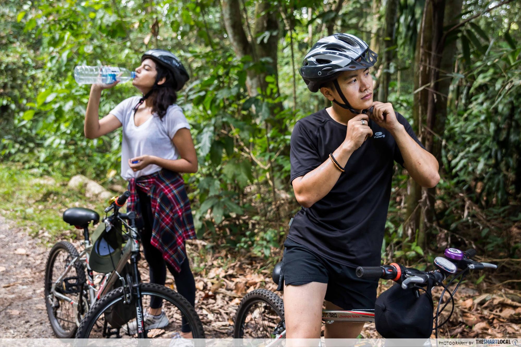 Obscure cycling trails in Singapore (16) - Safety first