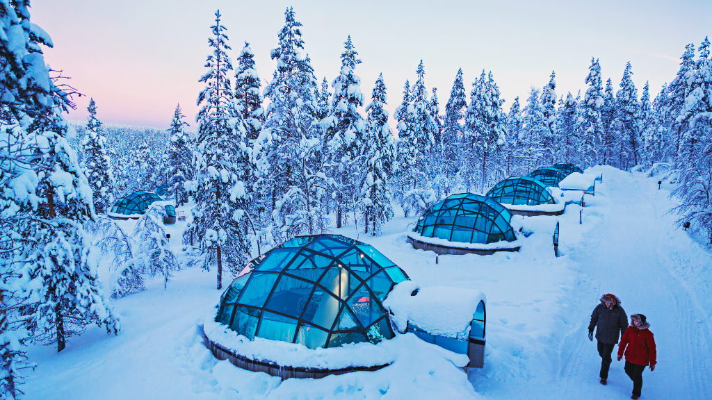KLM - Helsinki Kakslauttanen Arctic Resort