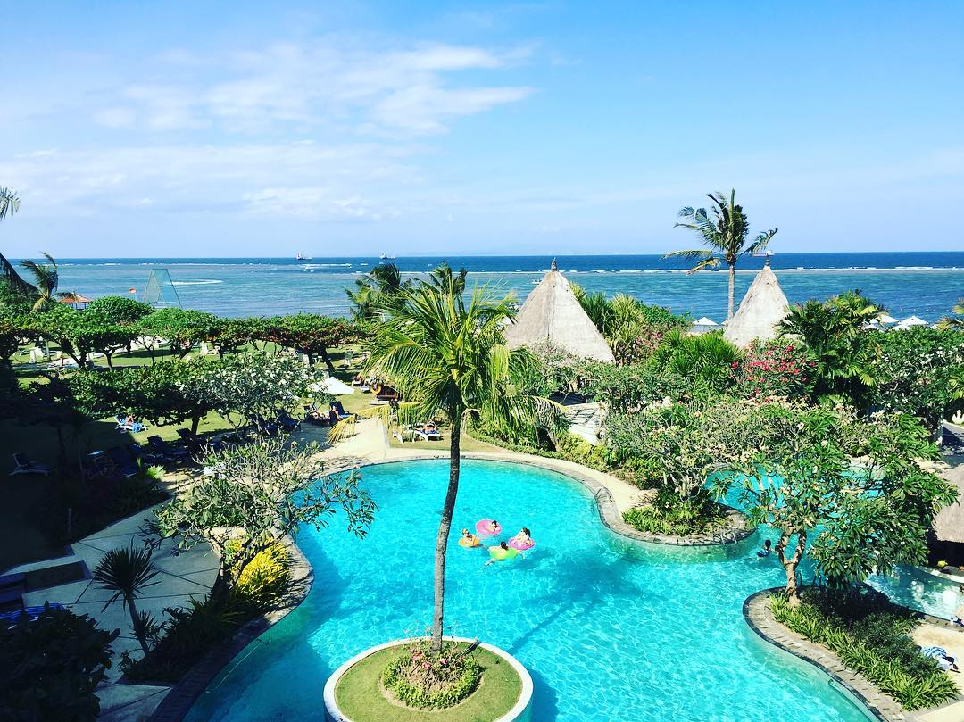 Cheap and romantic couple vacations in Asia Bali Grand Mirage Resort