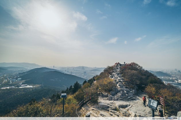 Best scenery in Jinan China 1000 Buddha Mountain Qian fo shan 