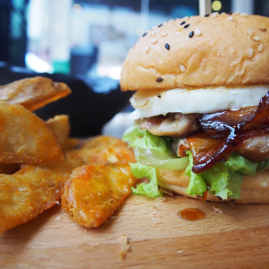 obscure cafes - chicken teriyaki burger