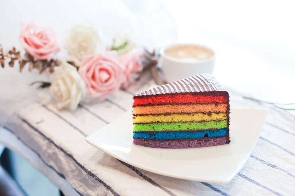 obscure cafes - rainbow chocolate cake