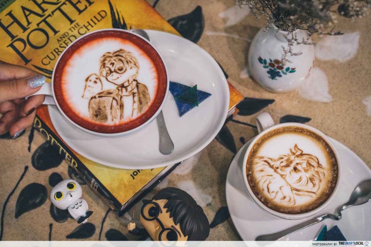 Chiang Mai into the woods cafe - Harry Potter and Beauty and the Beast latte art