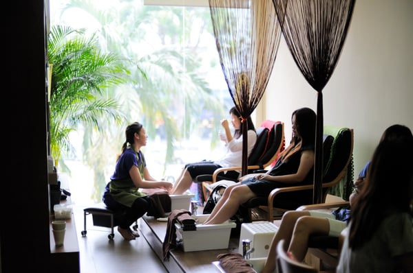 nail salons that use natural ingredients singapore 