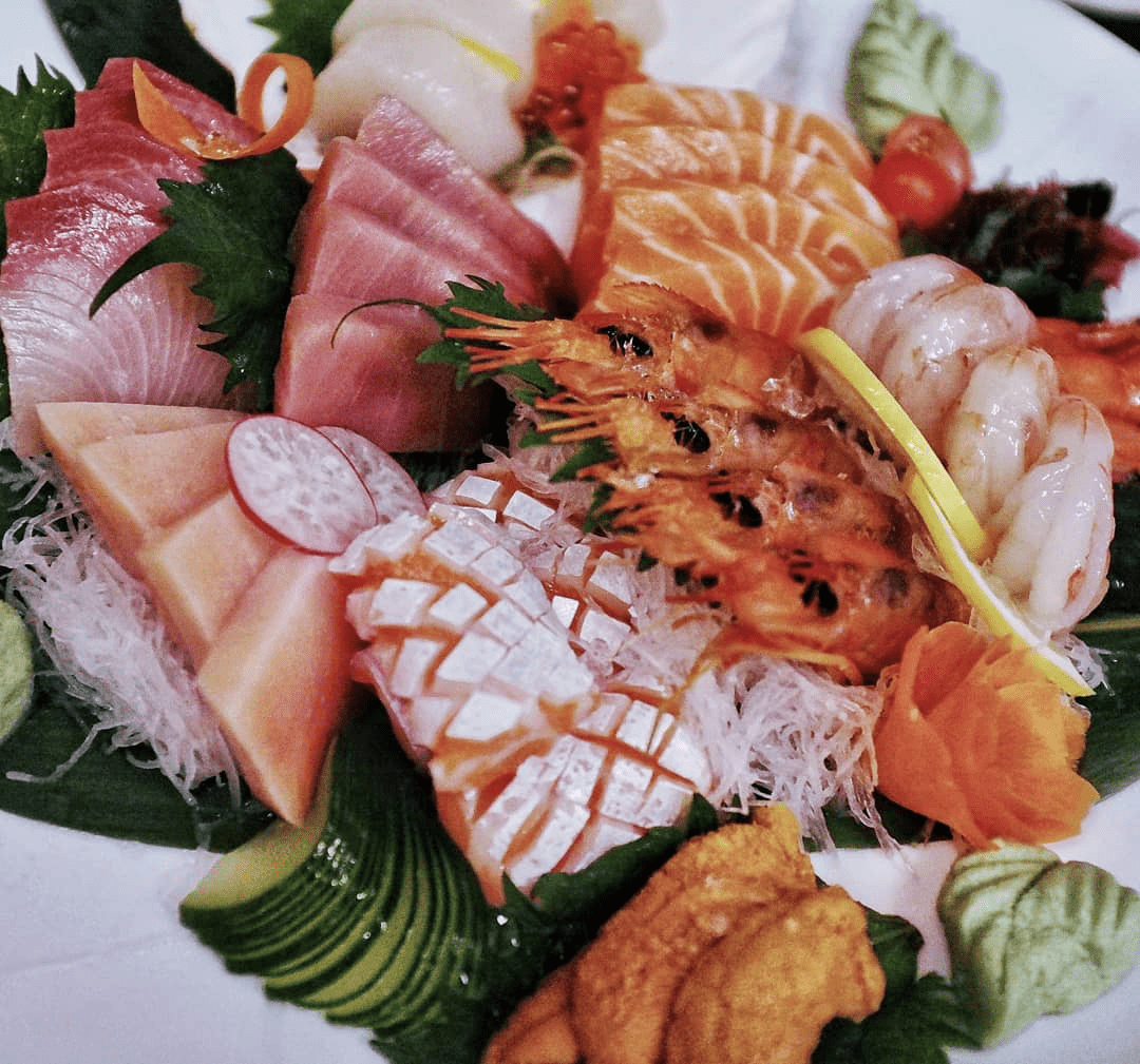 Tsukiji Fish Market - sashimi platter