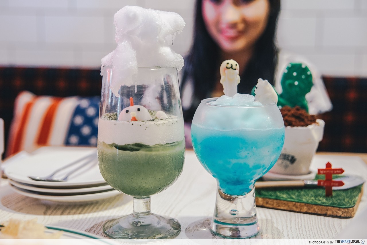 Rescue the Polar Bear and Green Tea with Milk and Marshmallow drinks Yum Yum Deli Taipei