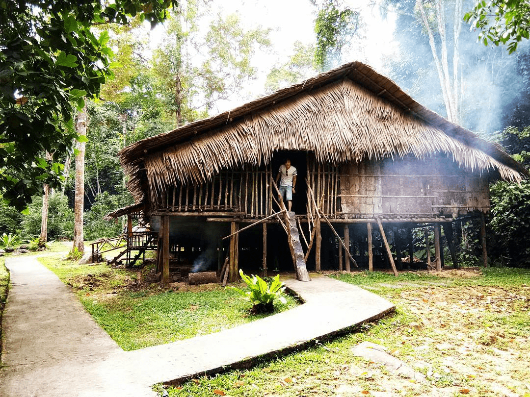 kudat - traditional Rungus Longhouse
