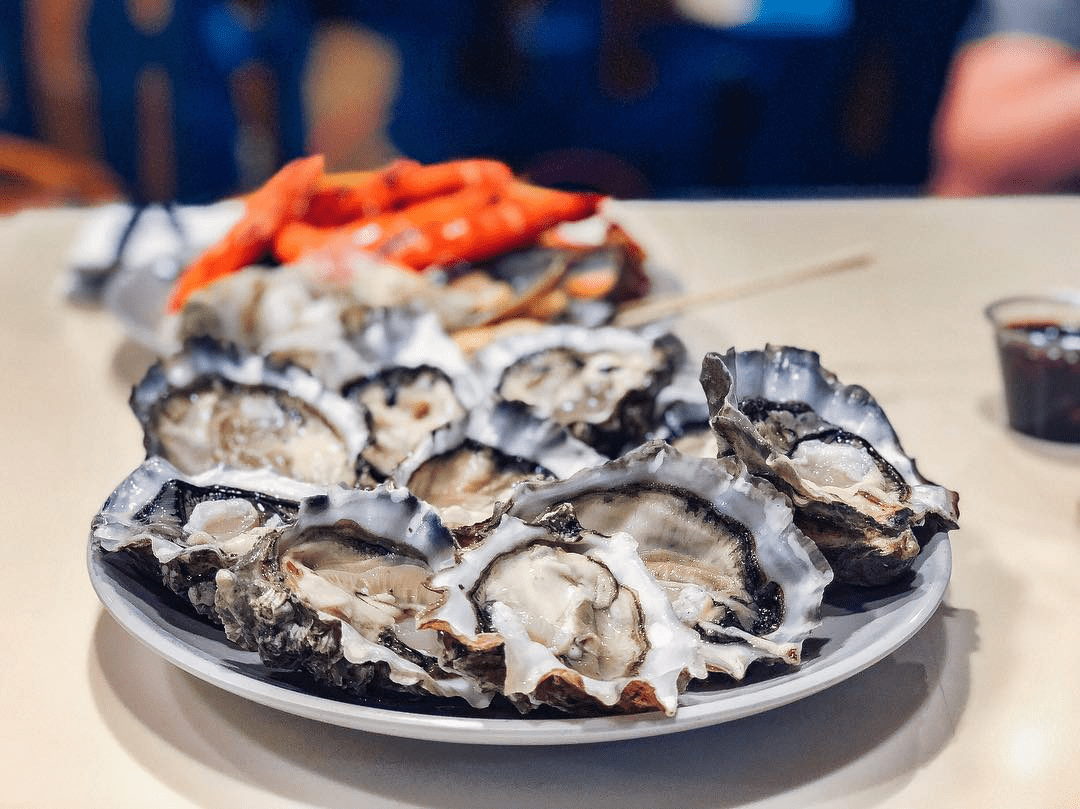 buffet town - free flow oysters