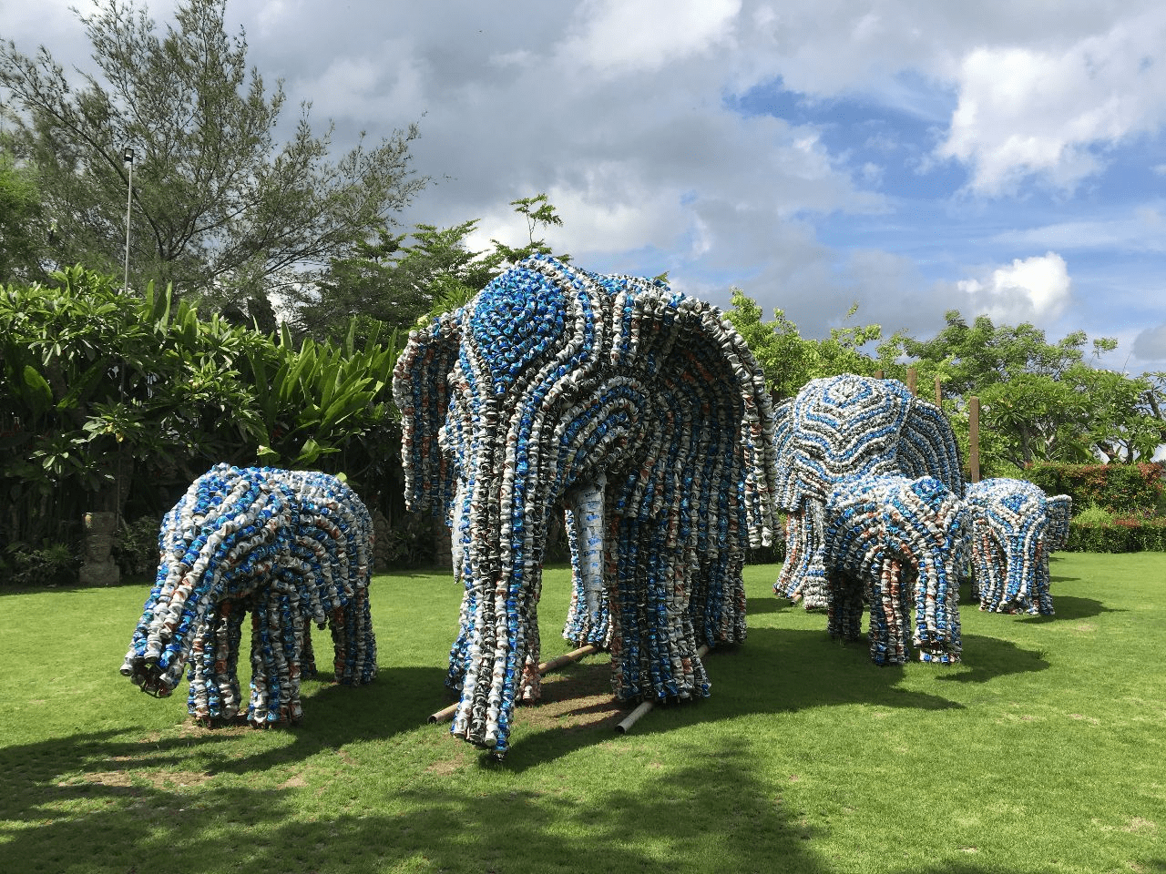 Bali - aluminium elephants