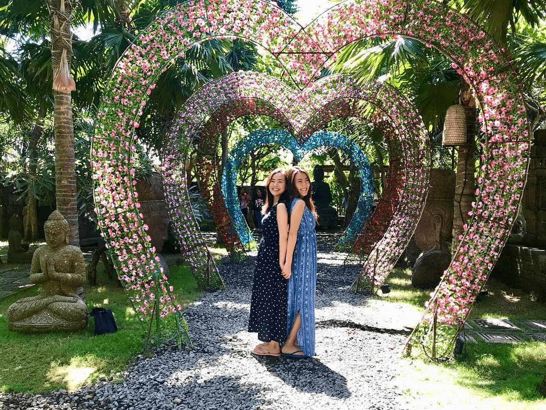 Bali - flower archways
