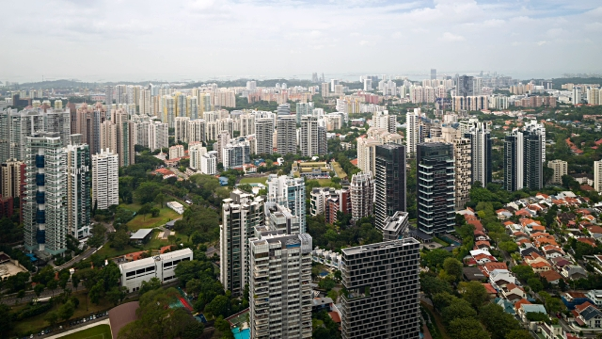 why buildings are white in singapore 