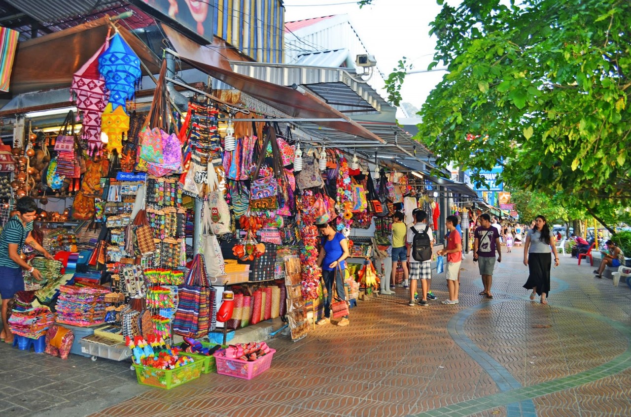 shops along ao nang beach