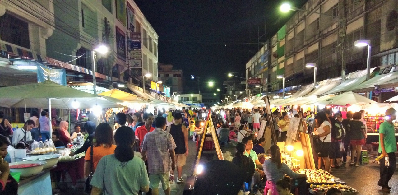 krabi town walking street stalls