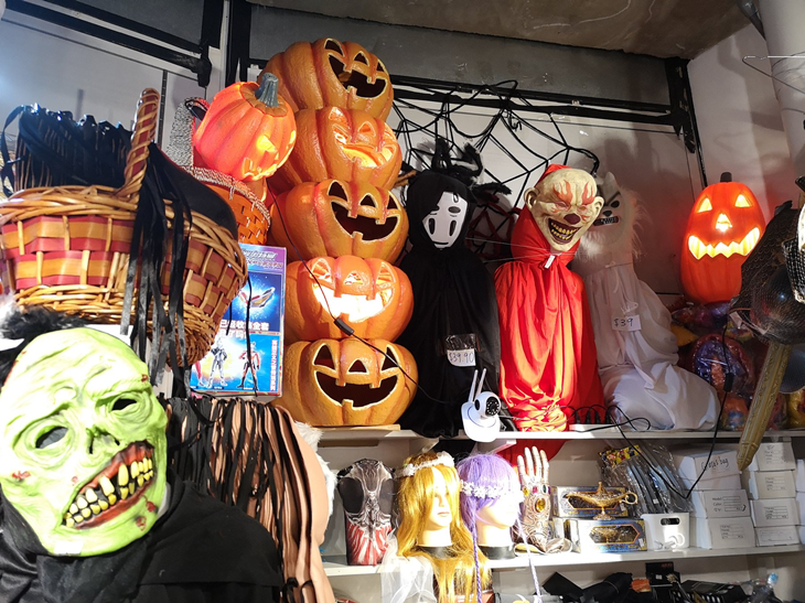 9 Costume Rental Stores In Singapore For Halloween Or Your Fancy Dress