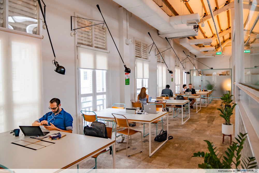 8 CoWorking Spaces In Central Singapore Including Offices With Free