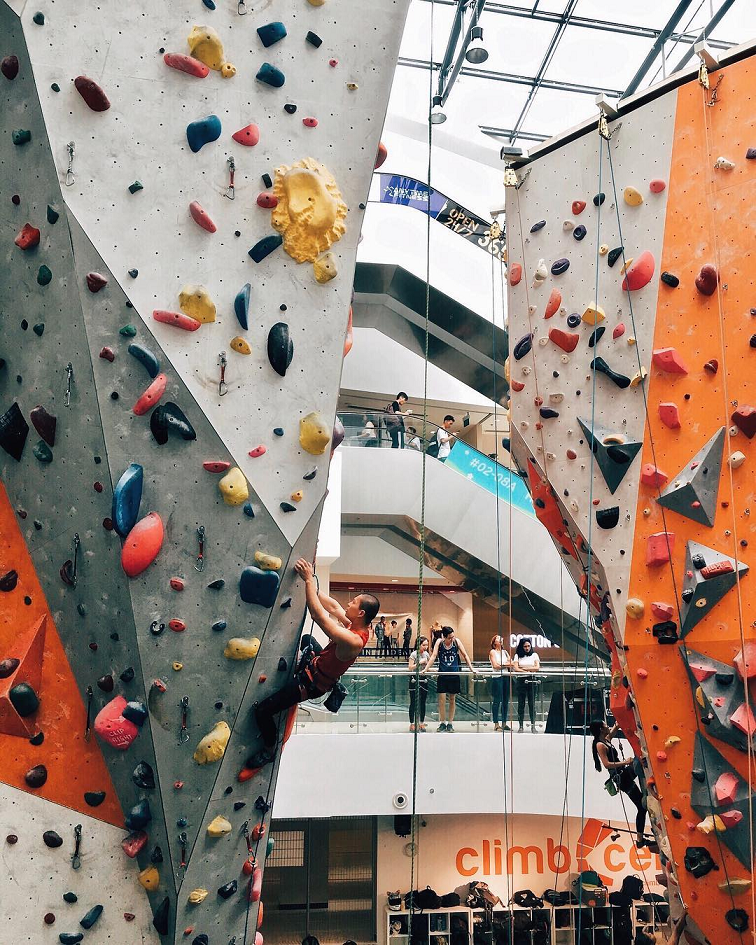 14 Rock Climbing & Bouldering Gyms In Singapore Suitable Even For