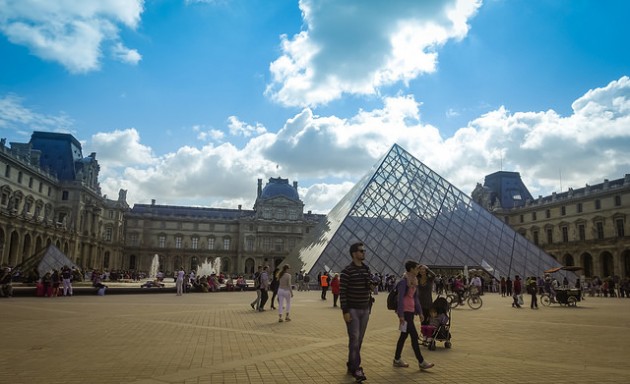 Visit the Louvre at a discounted price