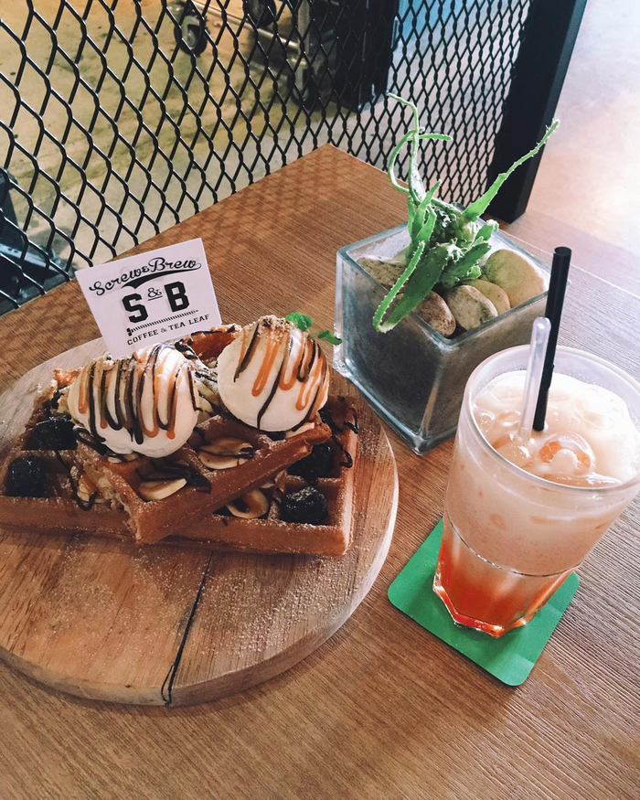 50 Stunning JB Cafes To Cross The Border For In 2016