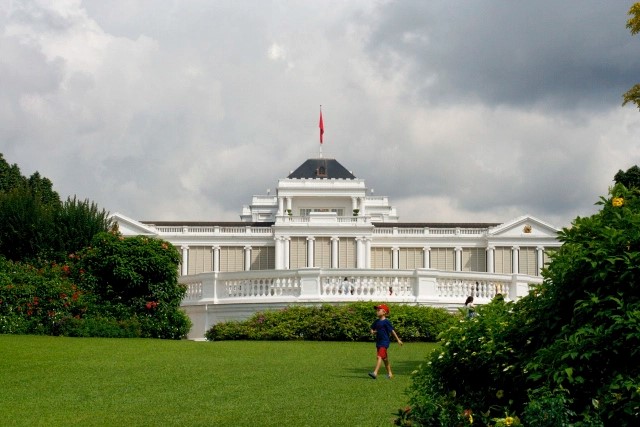 can we visit istana singapore