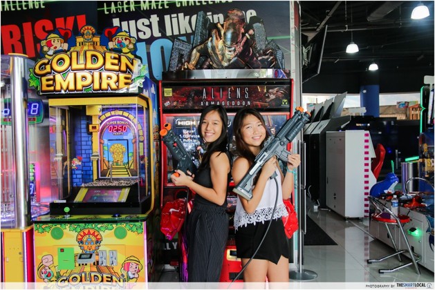 timezone arcade aliens gun game