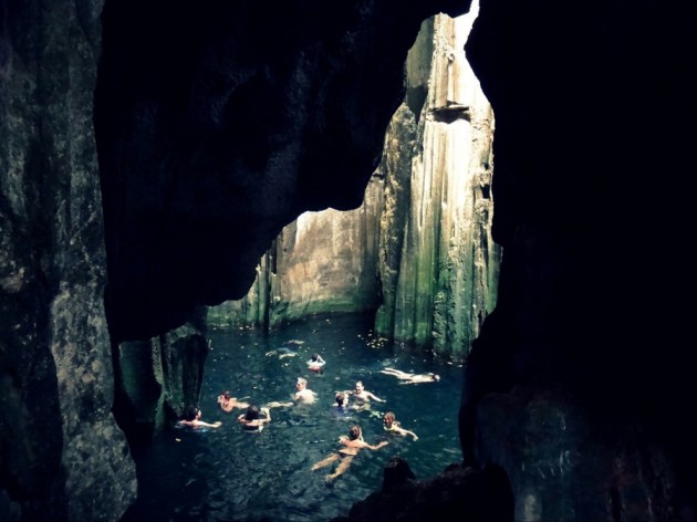 Sawa-i-Lau caves