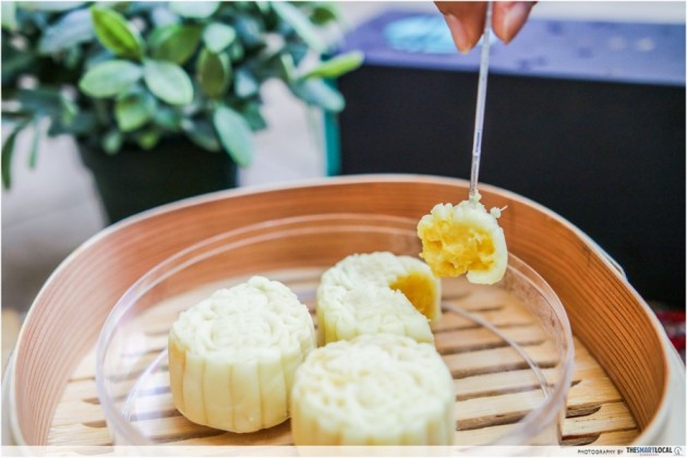 carlton Mini “Mao Shan Wang” Durian Snowskin Mooncakes