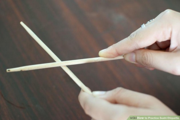 Wooden chopsticks can cause splinters