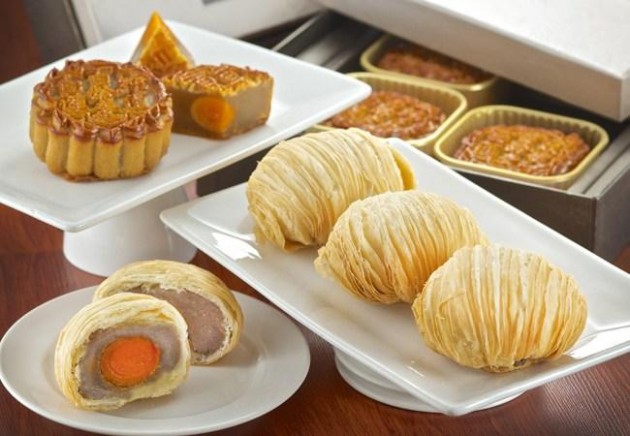 Traditional crispy yam and brown skin mooncakes from Prima Tower
