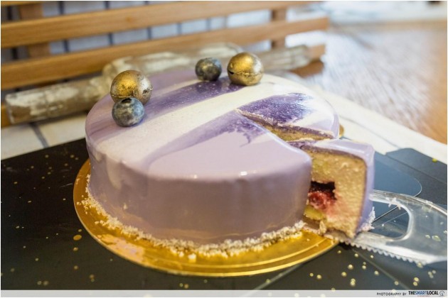 BreadTalk Mirror Cake Purple Sky