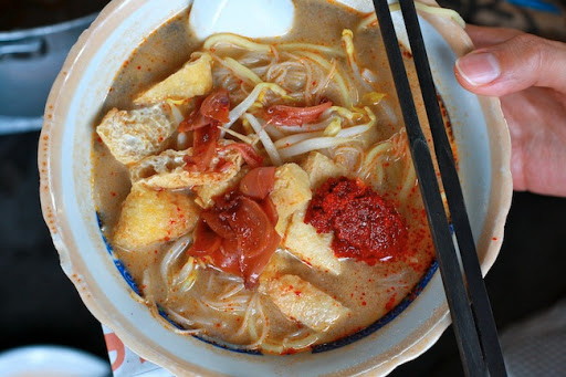 Lim Sister’s Curry Mee