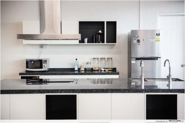 The Smart Local kitchen, Tak cabinets