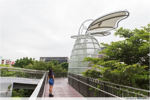 Quirky bridges Singapore The Spiral @ Yishun