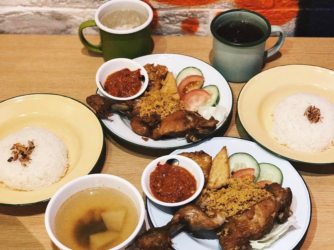 Tok Tok Indonesian Soup House, Ayam Penyet