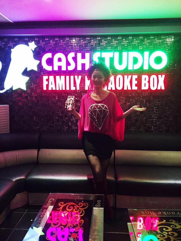 Lulu The Movie, Cash Studio Family Karaoke