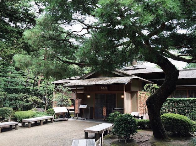 Shiguretei Teahouse in Kenrokuen Garden.