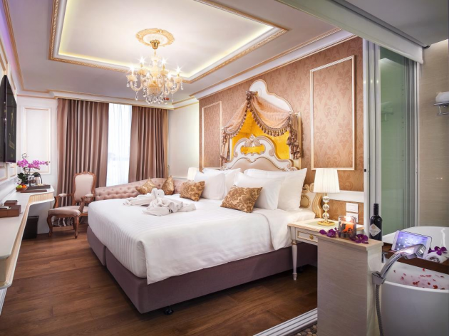 bangkok boutique hotel amaranta royal luxe room design decor bangkok