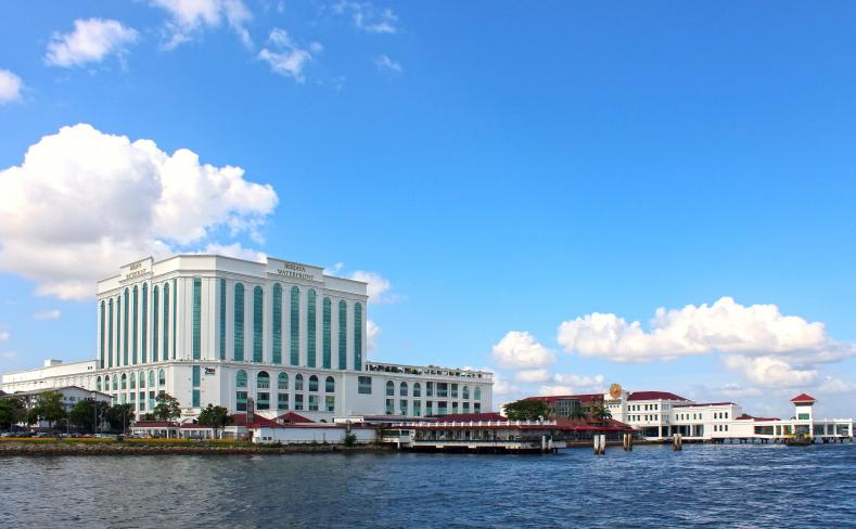 berjaya waterfront hotel 